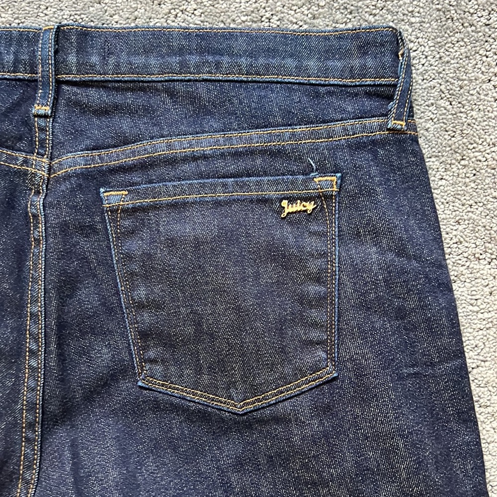 Juicy Couture Jeans. Style: Slouchy Skinny. Size 29.